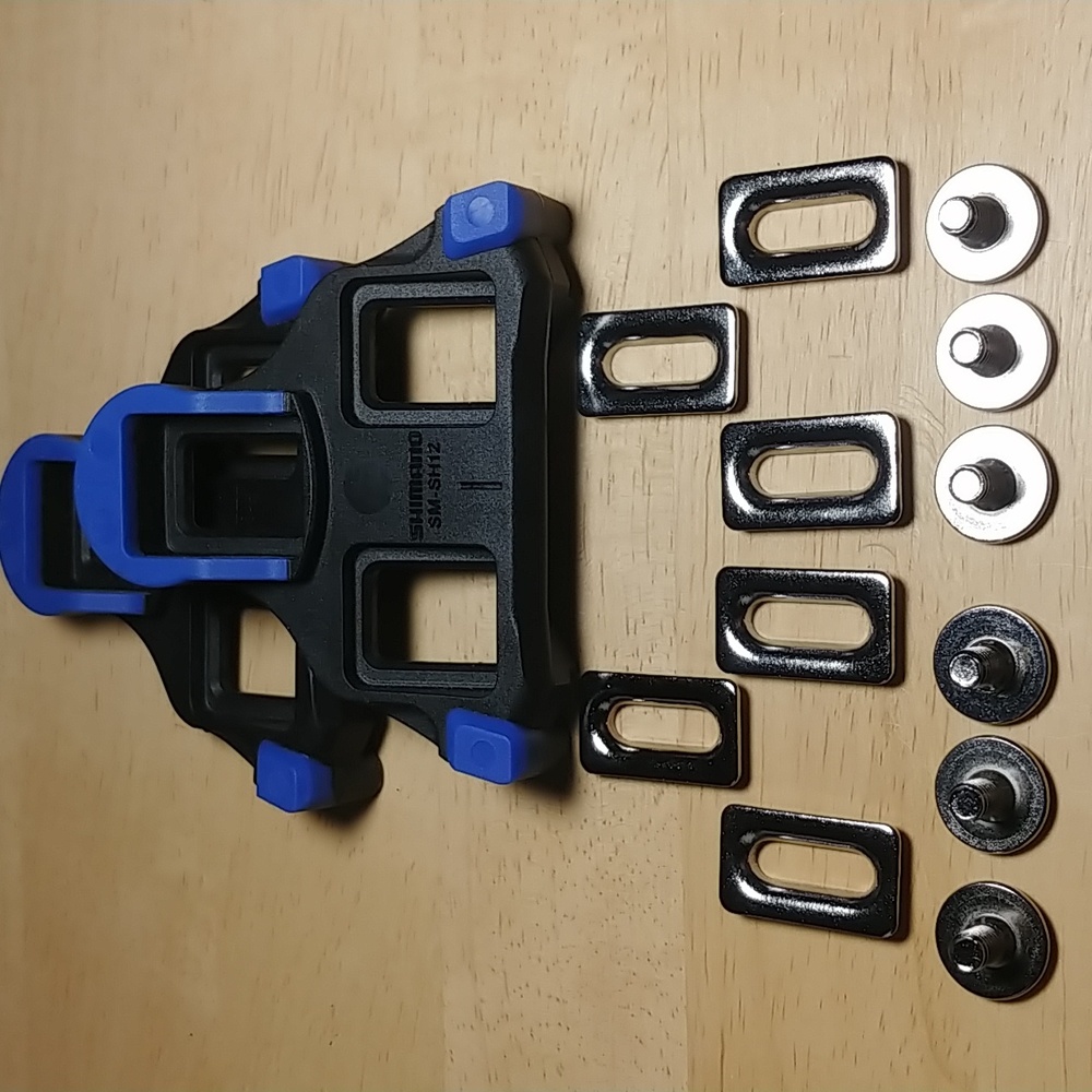 Shimano SM-12 Cleat Set (blue).